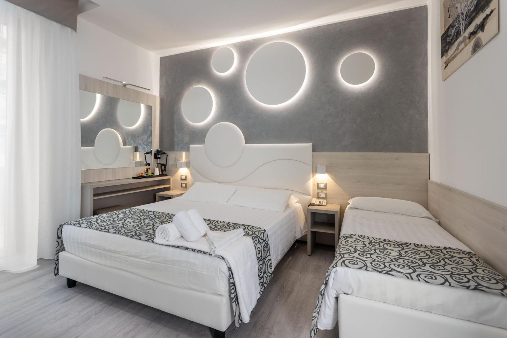 Hotel Nettuno Bellaria-Igea Marina Exterior foto